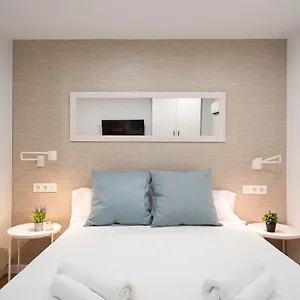 Apartamento Estudio Deluxe En Jardines Del Triunfo -, Granada